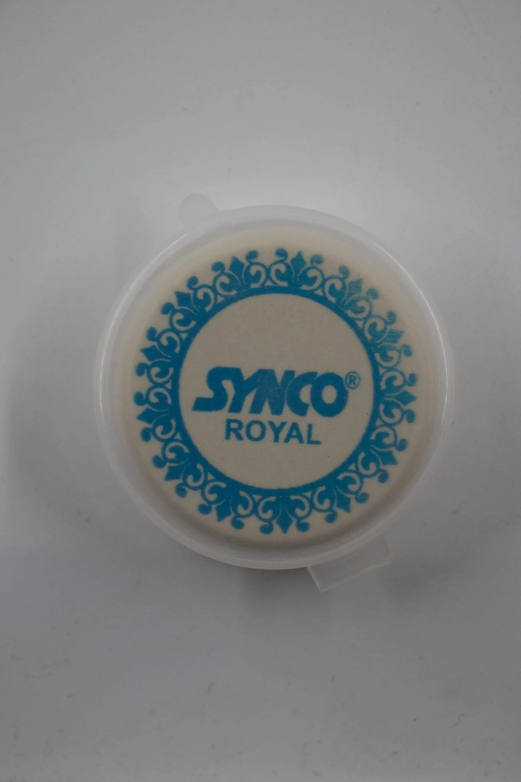 Synco Royal Carrom Striker professional 15 gram, Assorted