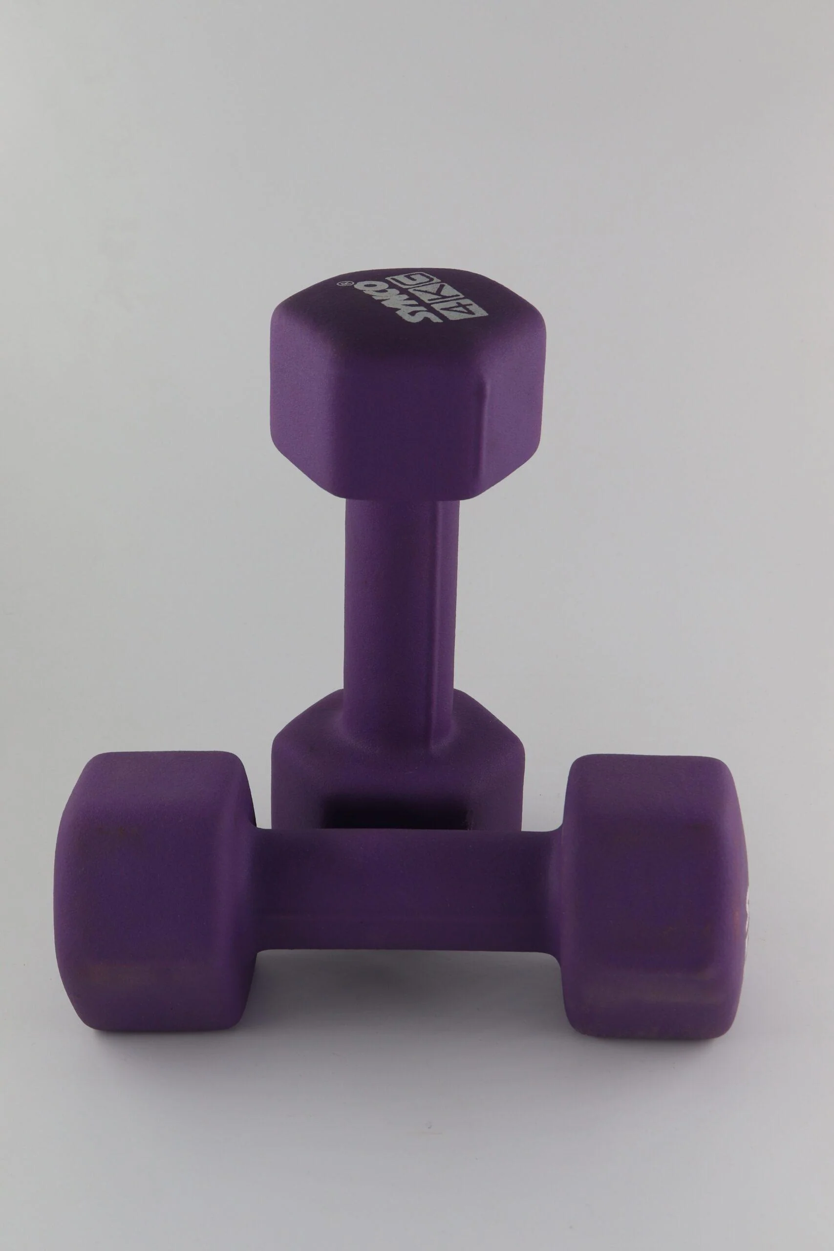 Synco Purple Dumbbell Pair (2 x 4 KG) - Image 3