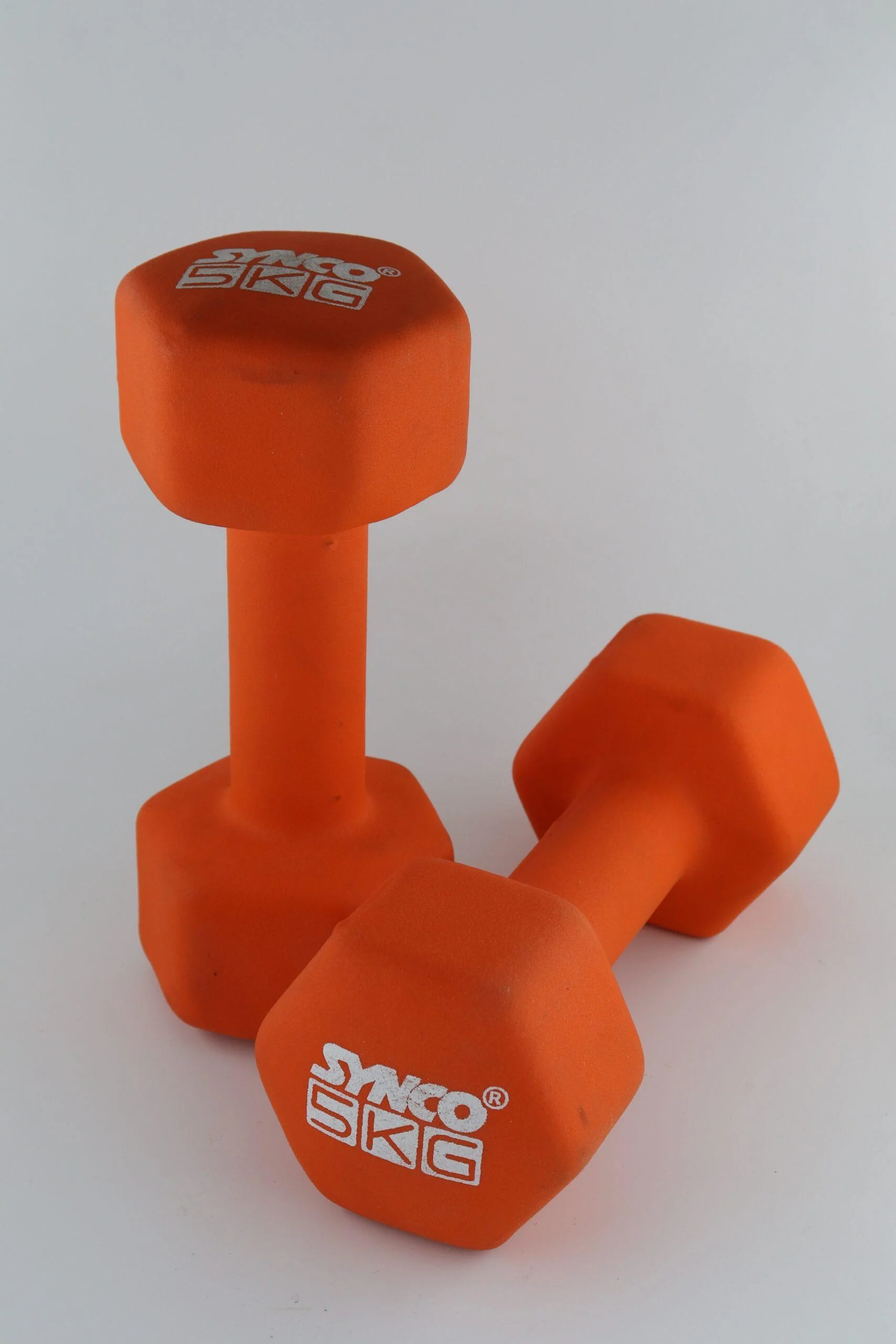 Synco Orange Dumbbell Pair (2 x 5 KG) - Image 3
